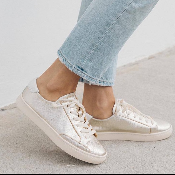 ibiza leather sneaker